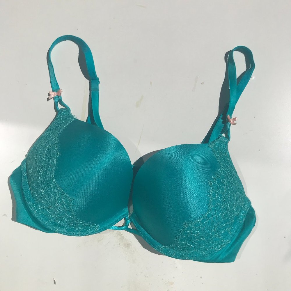 Victoria Secret Bombsell Plunge Bra 34B